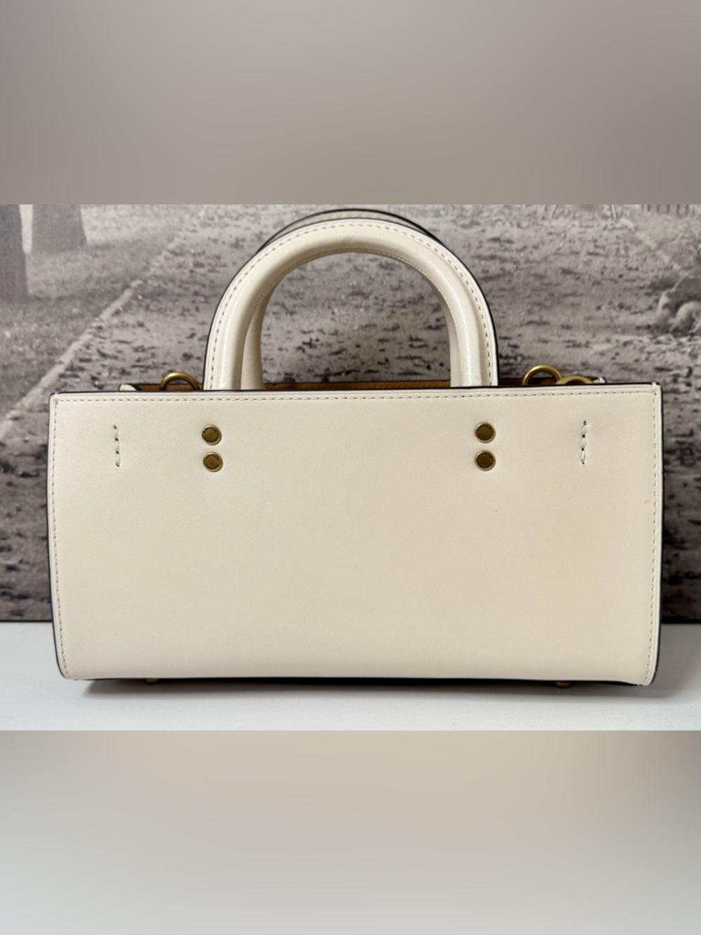 EUC Coach Rogue 26 Shoulder Bag in Glovetanned Leather Chalk Brass CU047